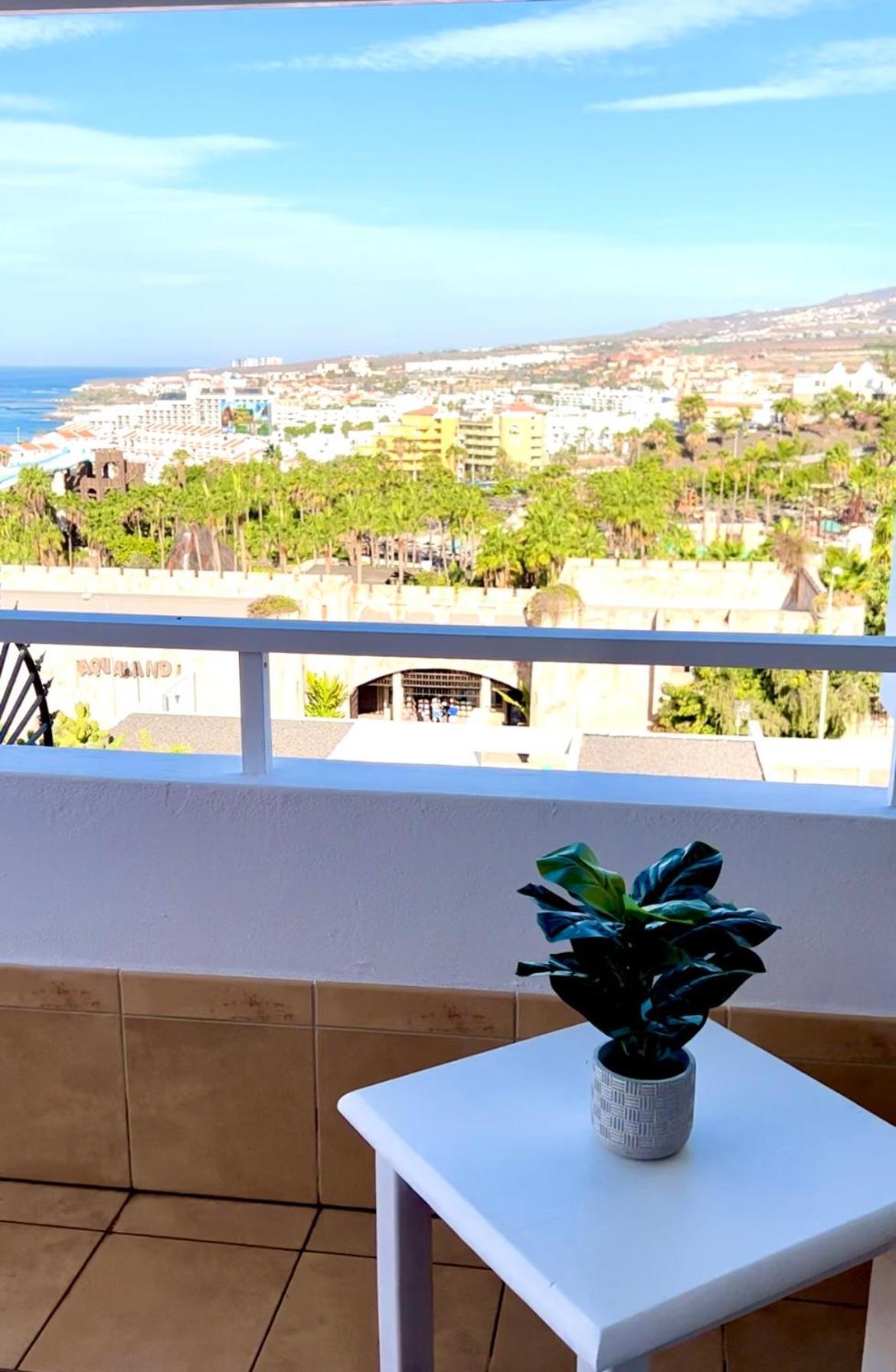 Lovely Sunny Apartment Costa Adeje  Buitenkant foto